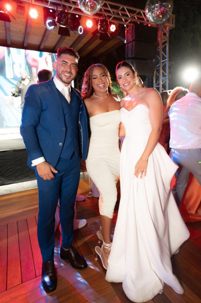 O Casamento dos Sonhos: Dr. Marcos Fernandes e Dra. Laura Trovão Celebram o Amor em Grande Estilo 2 cc942d78 2b4c 4def ad7e ba727b33e876