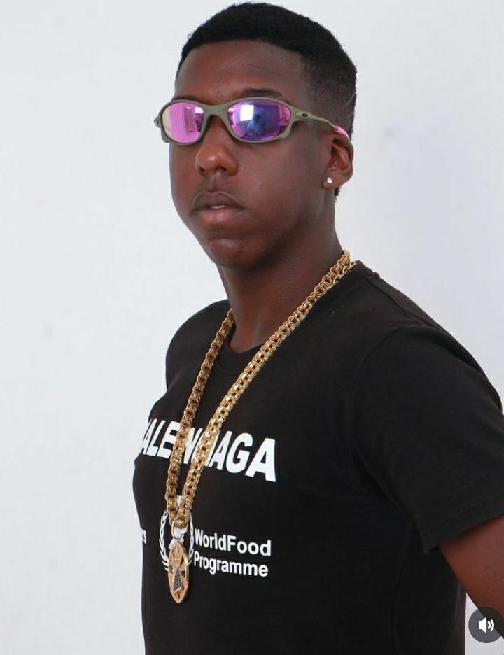 Mc Berin: Um Novo Nome Que Brilha no Cenário Musical Brasileiro 1 f3c8b082 c45a 4905 8051 af42fd11e136