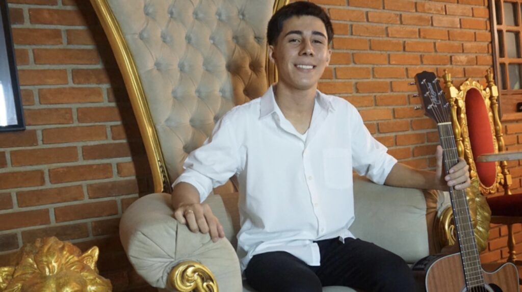 Marcos Ebraim: A Ascensão de um Jovem Talento do Sertanejo Marcos Ebraim: A Ascensão de um Jovem Talento do Sertanejo