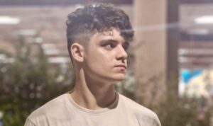 A Melodia da Vida: A Trajetória Musical de Emanuel Moreira A Melodia da Vida: A Trajetória Musical de Emanuel Moreira