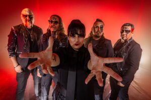 Revengin vive ascensão internacional com “Dark Dogma Embrace” Revengin vive ascensão internacional com “Dark Dogma Embrace”