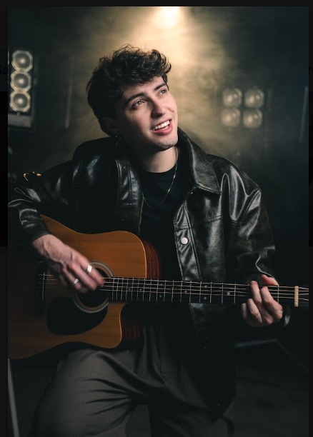 Romantismo marca nova fase de Gabriel Aiala Romantismo marca nova fase de Gabriel Aiala